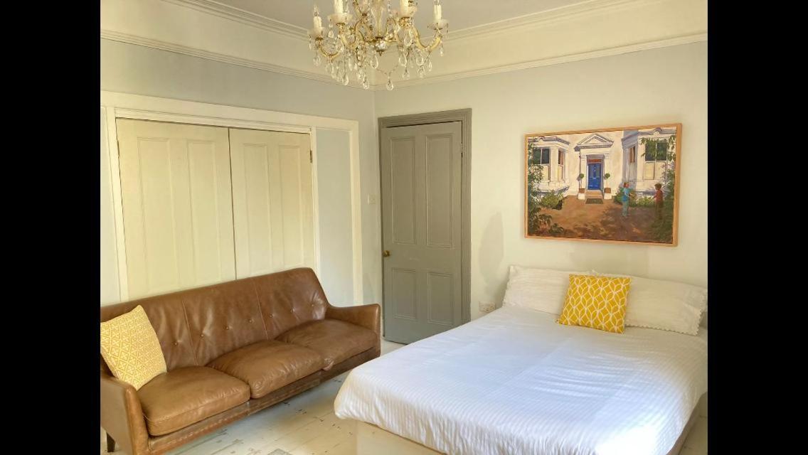 Central Truro! Large Double Room In Victorian Property Экстерьер фото